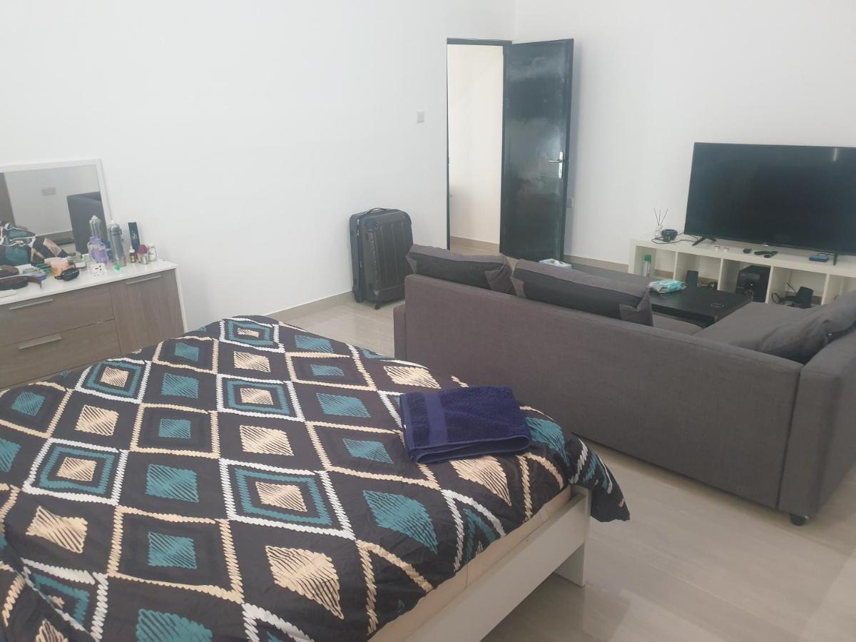 Cheerful 1Br Close To Abu Dhabi Airport And Yas Island Apartment Exterior photo