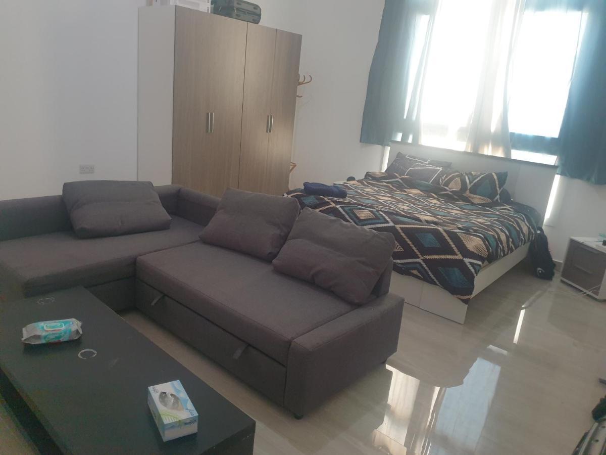 Cheerful 1Br Close To Abu Dhabi Airport And Yas Island Apartment Exterior photo